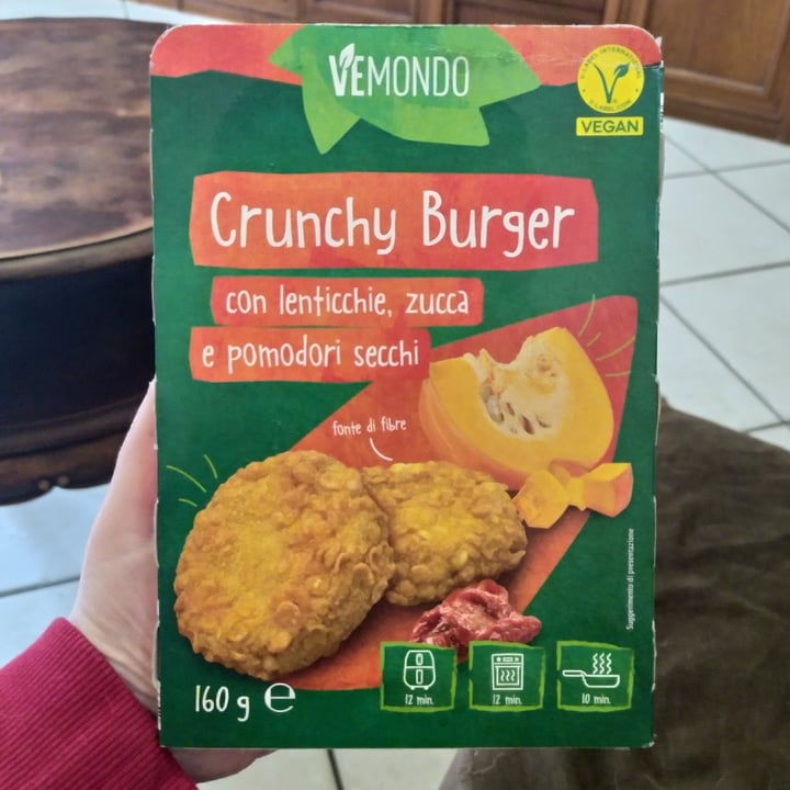 photo of Vemondo crunchy burger con lenticchie, zucca e pomodori secchi shared by @nadiavi on  20 Feb 2025 - review