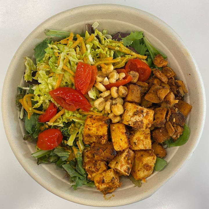 photo of Mad Radish Piri-Piri Tofu Bowl shared by @th-vegan on  23 Sep 2025 - review