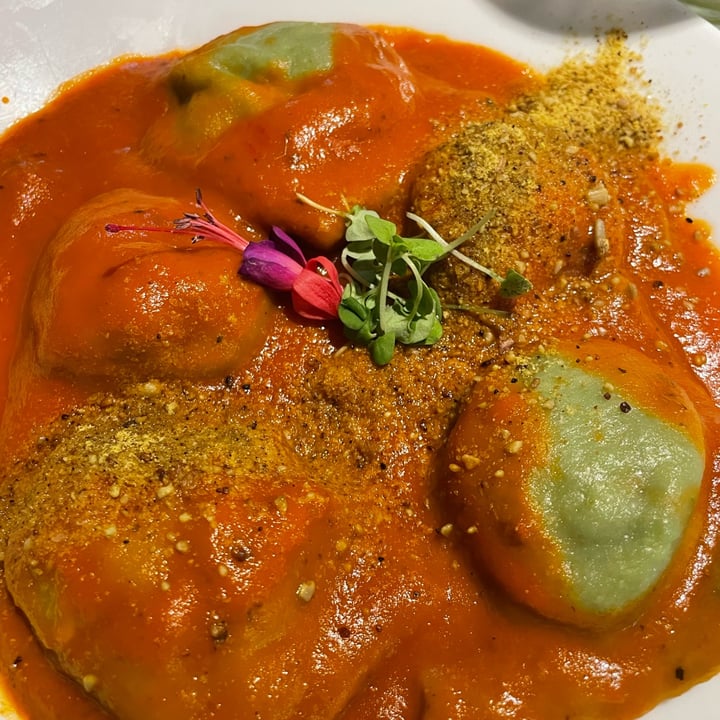 photo of Wara espacio saludable Raviolones De Zapallo Y Cebolla Caramelizada shared by @maryds on  01 Apr 2024 - review