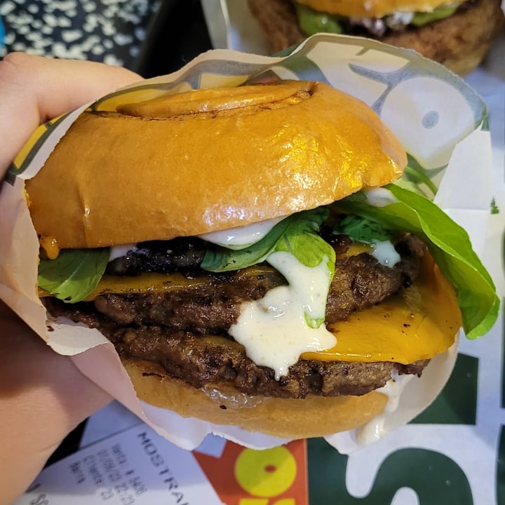 photo of Joy Burger Palermo Pinapple Express shared by @valentinarolandelli on  02 Sep 2023 - review