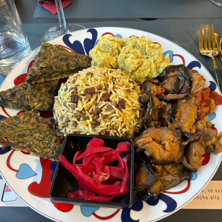 photo of Artemis Persian Tapas Bar Piatto 5 tapas shared by @morgancito on  07 Jul 2024 - review