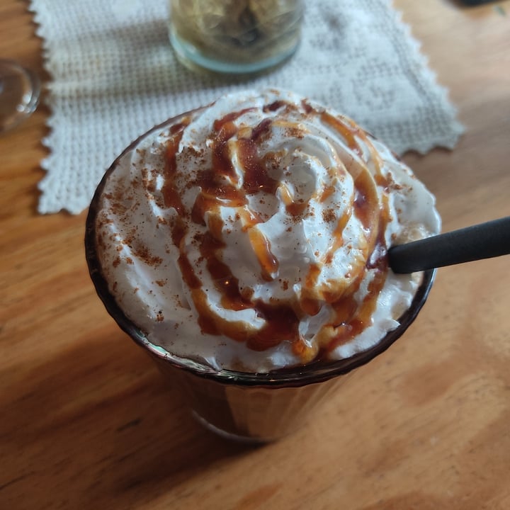 photo of Pala Berlin - Greek Cafe Pumpkin Spice Latte shared by @lauranguis on  31 Mar 2024 - review
