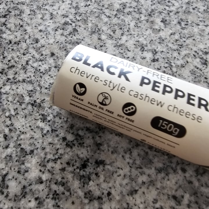 photo of Fauxmage Black Pepper Chèvre-Style Cashew Cheese shared by @theflipsideofg on  08 Sep 2023 - review