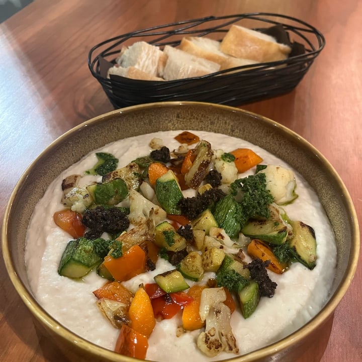 photo of L'Alighieri caffè e cucina Humus Di cannellini shared by @claudiog on  10 Aug 2025 - review