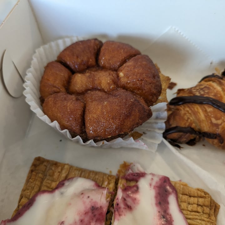 photo of Happy Little Treats Cinnamon Pull Apart shared by @edav334 on  02 May 2024 - review
