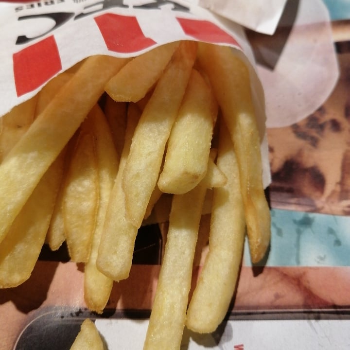 photo of KFC Warszawa Bemowo French Fries with Ketchup shared by @sepecha on  20 Aug 2023 - review