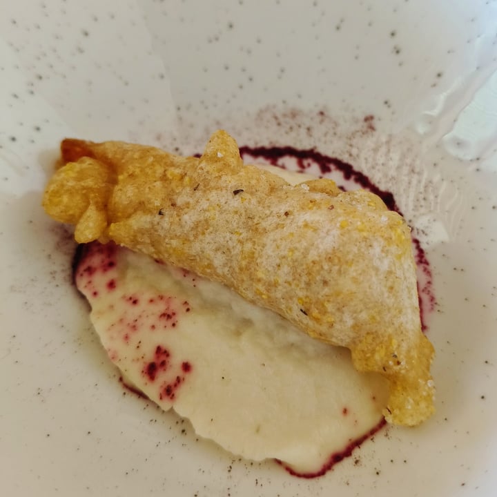 photo of Polisena L'Altro Agriturismo Cremoso di sedano rapa, carota in tempura e polvere di barbabietola shared by @andydesa on  23 Dec 2024 - review
