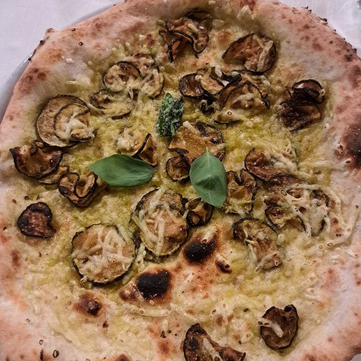 photo of Pizzeria Vizio 5 Pizza con zucchine alla scapece shared by @veeckie on  25 Aug 2023 - review