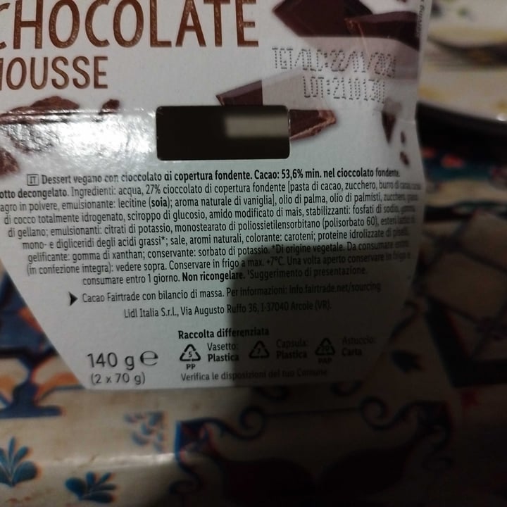 photo of Vemondo vegan chocolate mousse shared by @martinadvc on  13 Jan 2024 - review