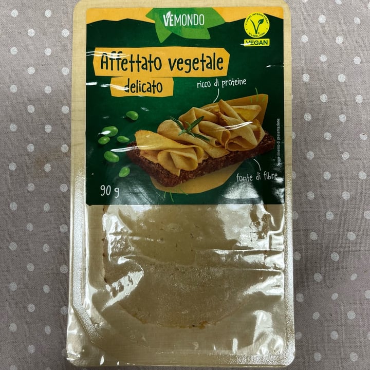 photo of Vemondo affettato vegetale delicato shared by @chiadefe on  03 May 2024 - review