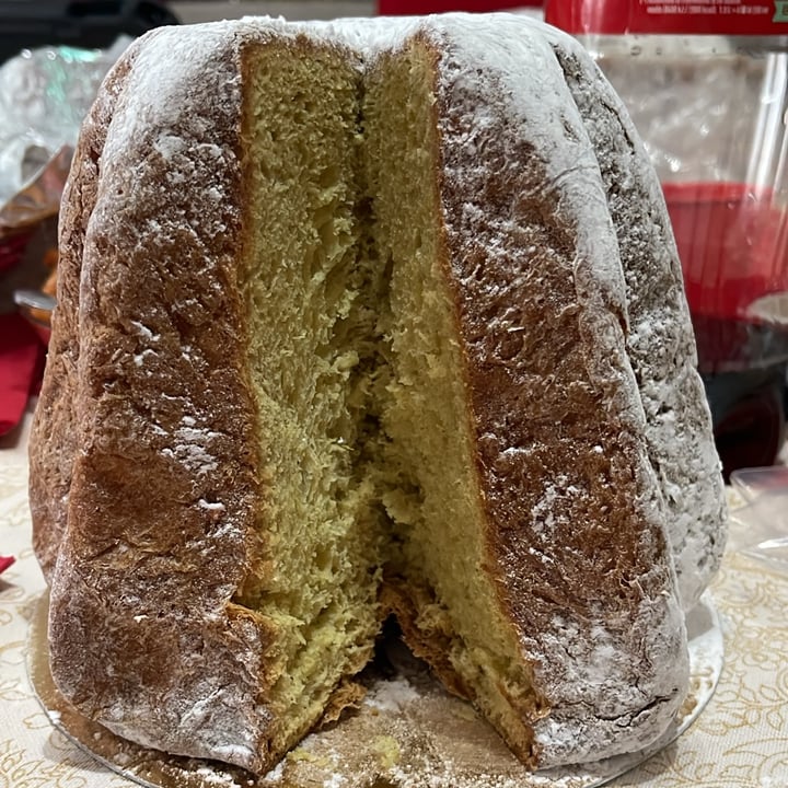 photo of Veg-oro Pandoro shared by @danixelle on  27 Dec 2024 - review