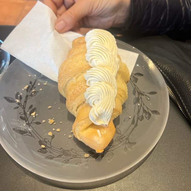Photo of the dish “cornetto alla vaniglia”