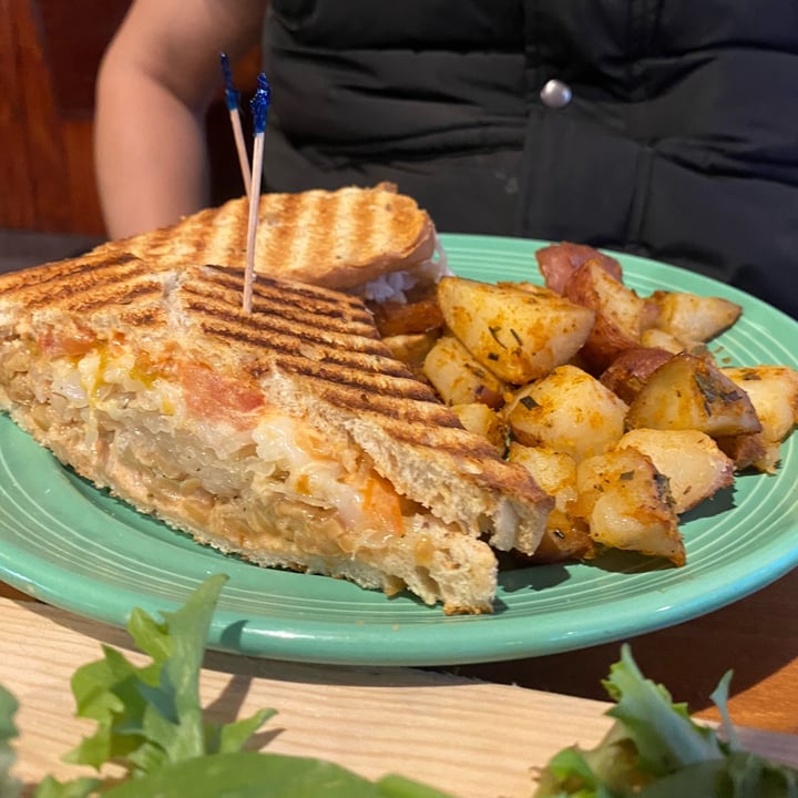 photo of The Grain Cafe Reuben Sandwich shared by @jetfueljuliette on  22 Jan 2024 - review