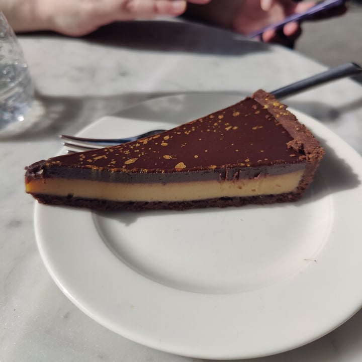 photo of Beck Hall Hotel Trillionaire Cake shared by @plumesworld on  14 Sep 2025 - review