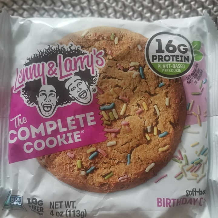 photo of Lenny & Larry’s The Complete Cookie Birthday Cake shared by @angelaramirez on  21 Aug 2025 - review