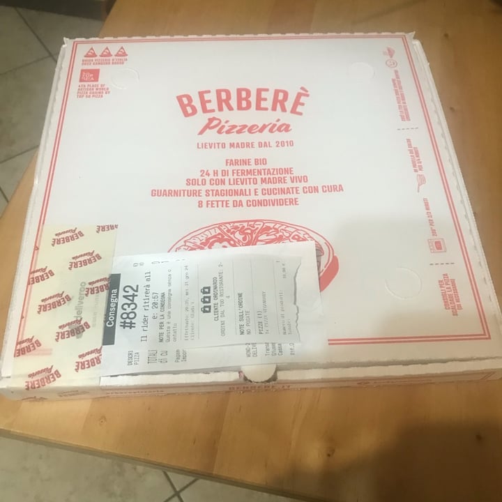 photo of Berberè Porta Palazzo Pizza Veganuary Alla Barbabietola shared by @strambajade on  31 Jan 2024 - review