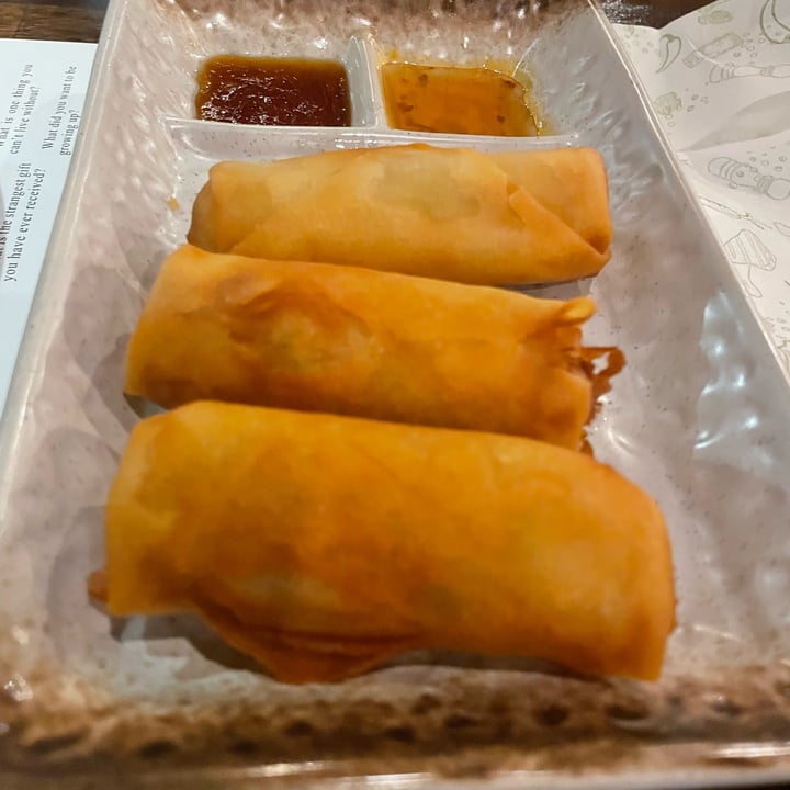 photo of Inchin's Bamboo Garden Spring Rolls shared by @canica on  29 Sep 2025 - review