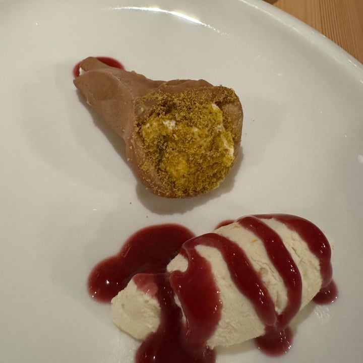 photo of Hotel Paradiso Pure.Living Cannoli Croccanti shared by @lauramantoan on  18 Jan 2025 - review