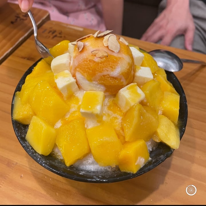 photo of Sulbing mango bingsu shared by @victorioussnail76 on  29 Dec 2023 - review