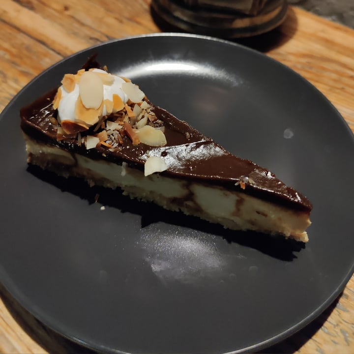 photo of Vegemiasto chocolate almond cake shared by @fdsouza on  11 Mar 2025 - review