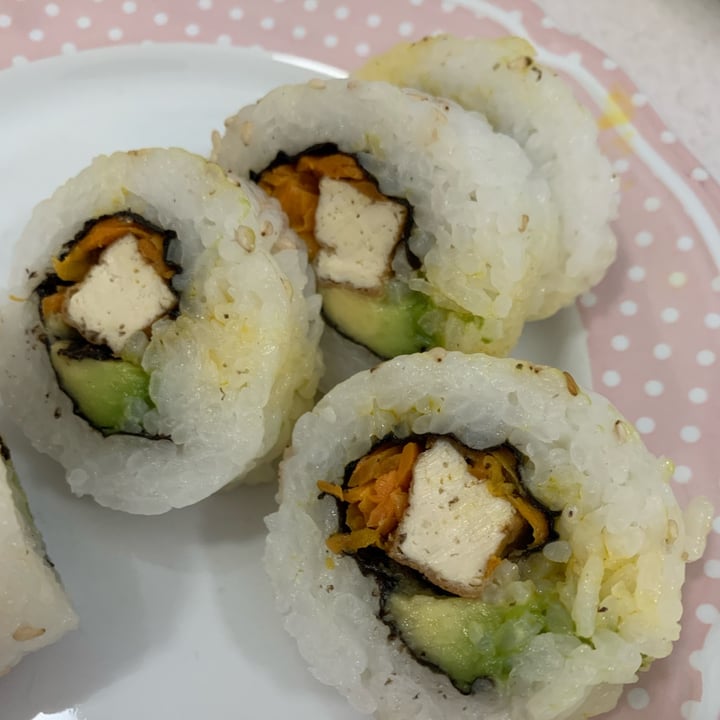photo of Los Sabios Restaurante sushi vegan shared by @signorinaluciana on  01 Apr 2024 - review