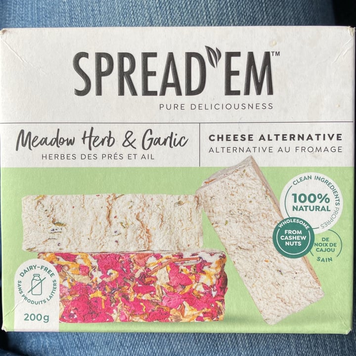 photo of Spread'Em Kitchen The Meadow - Herbs & Garlic Cashew Cheeze Block shared by @sunflowermichelle on  13 Feb 2024 - review