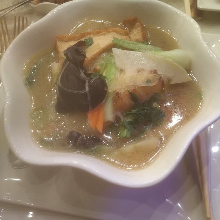 photo of Shanghai Naturalmente Zuppa con spaghetti di riso, tofu, verdure shared by @chiarahakuna on  20 Nov 2023 - review