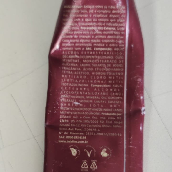photo of Avatim Emulsão suavizante para as mãos Amora Silvestre shared by @vanessamaiolini on  14 Aug 2025 - review