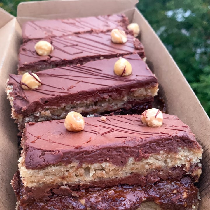 photo of To Live For Bakery & Cafe Chocolate Hazelnut Mousse Cake shared by @vegoutvictoria on  31 Dec 2023 - review