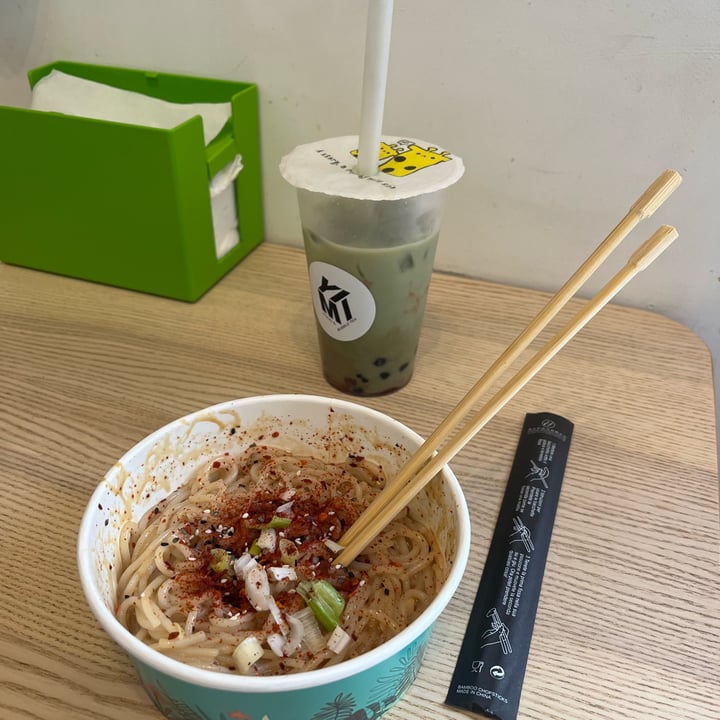 photo of Yimi Food & Bubble Tea - Specialità Asiatiche Sesame noodles con sesamo e arachidi - piccanti 🌶️ shared by @claudiamelyndra on  27 Aug 2025 - review