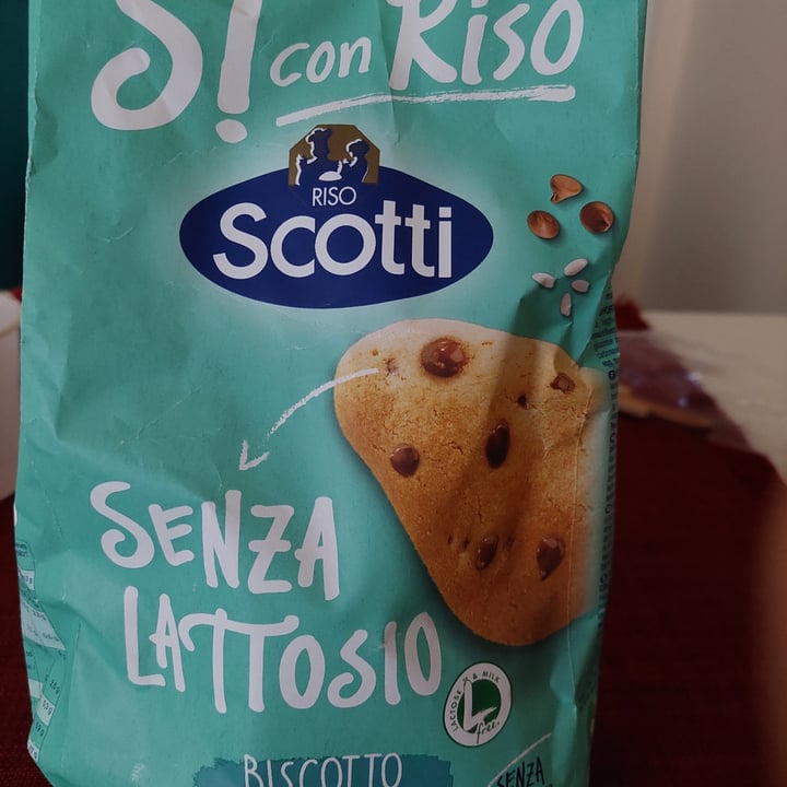 photo of Riso Scotti biscotti con gocce di cioccolato shared by @fedepooh on  28 Nov 2023 - review
