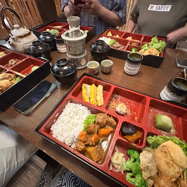 photo of Izakaya Japanese Restaurant Soy Tori Curry Vegan Bento shared by @dafnelately on  29 Apr 2024 - review