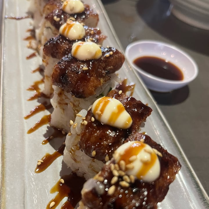 photo of Herbivore Unagi Maki shared by @soy-orbison on  19 Sep 2023 - review