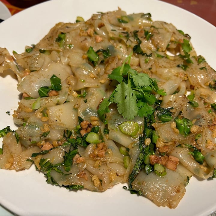 photo of Mother Earth Classic 大地之素 (Geylang Road Outlet) Wok-Fried 'Hor Fun' with Diced Kailan & Preserved Radish shared by @soy-orbison on  24 Feb 2024 - review