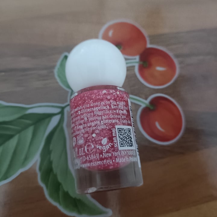 photo of Essence  Birthday Fun Mini Nail Polish shared by @-pervinca- on  05 Aug 2025 - review