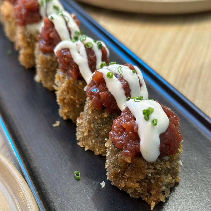 photo of The Vegan Roll Thempure cheese roll shared by @consuscosas on  17 Nov 2024 - review