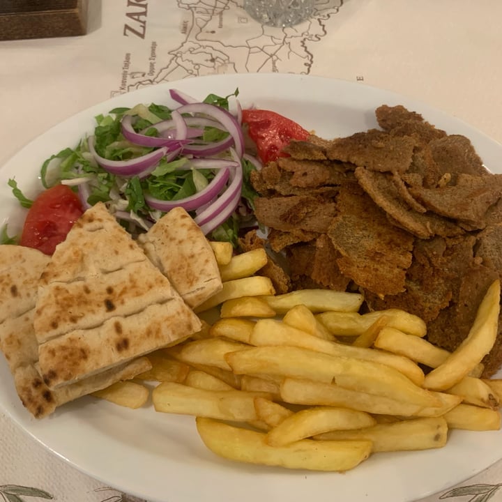 photo of Gyropolis Taverna Vegan Gyros shared by @iamveg on  14 Aug 2025 - review