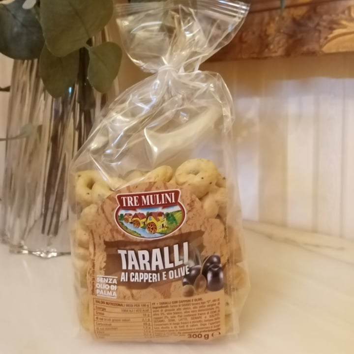photo of Tre Mulini Taralli ai capperi e olive shared by @laura1970 on  04 Sep 2025 - review