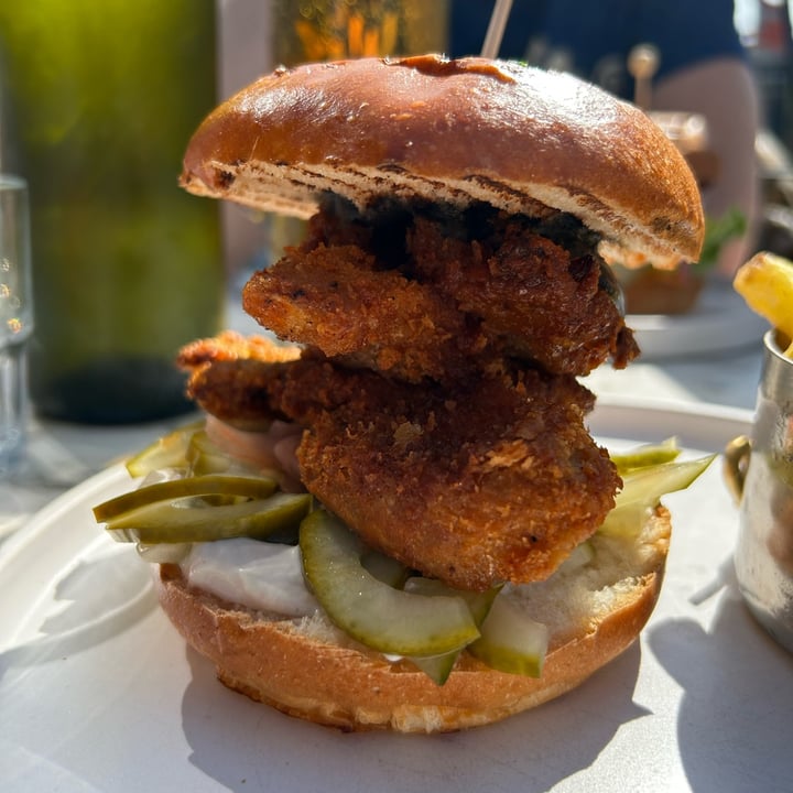 photo of Darcie & May Green Vegan Burger shared by @beckyallott on  15 Apr 2025 - review