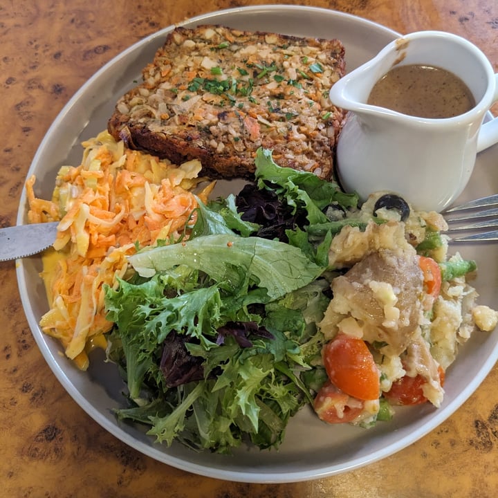photo of Herbies Carrot And Cashew Nut Roast shared by @benzole on  08 May 2024 - review