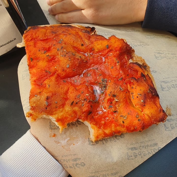 photo of Federico caffè pizza marinara shared by @tania- on  06 May 2024 - review