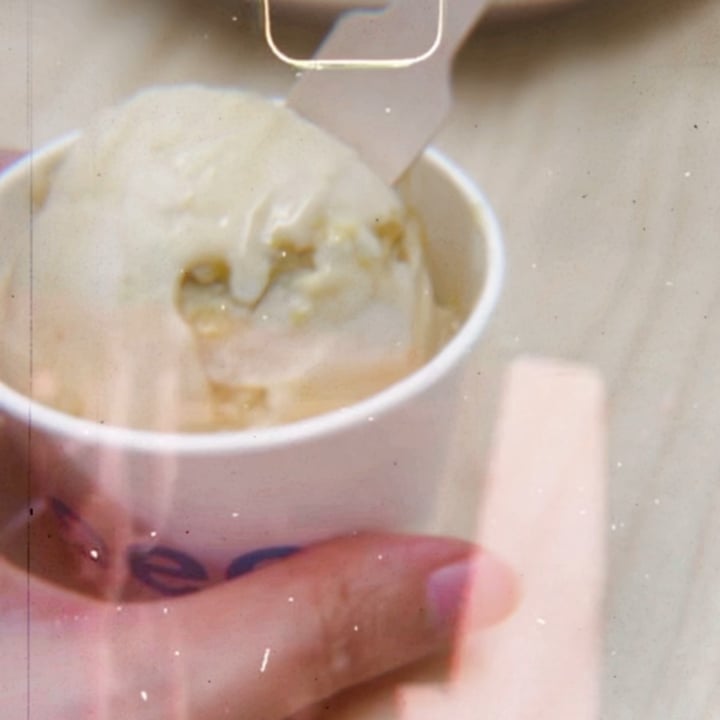 photo of eee ice cream and bakes 純素冰淇淋 | 烘焙 Mango sticky rice ice cream shared by @dandan on  22 Jul 2025 - review