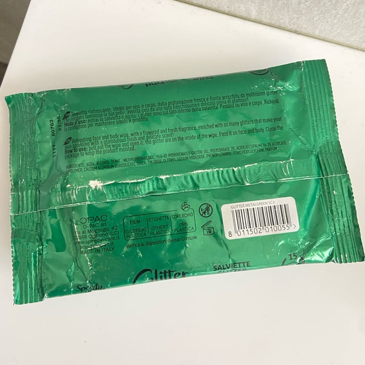 photo of Speedy care Salviettine glitter shared by @andra25 on  09 Oct 2025 - review