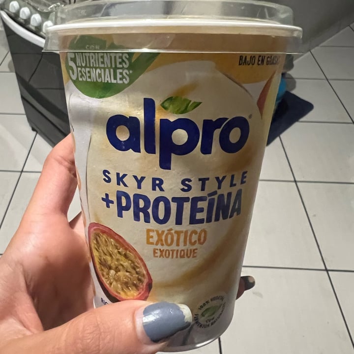 photo of Alpro Skyr Style +Proteína Exótico Mango Maracuyá shared by @deboramora on  02 Oct 2025 - review