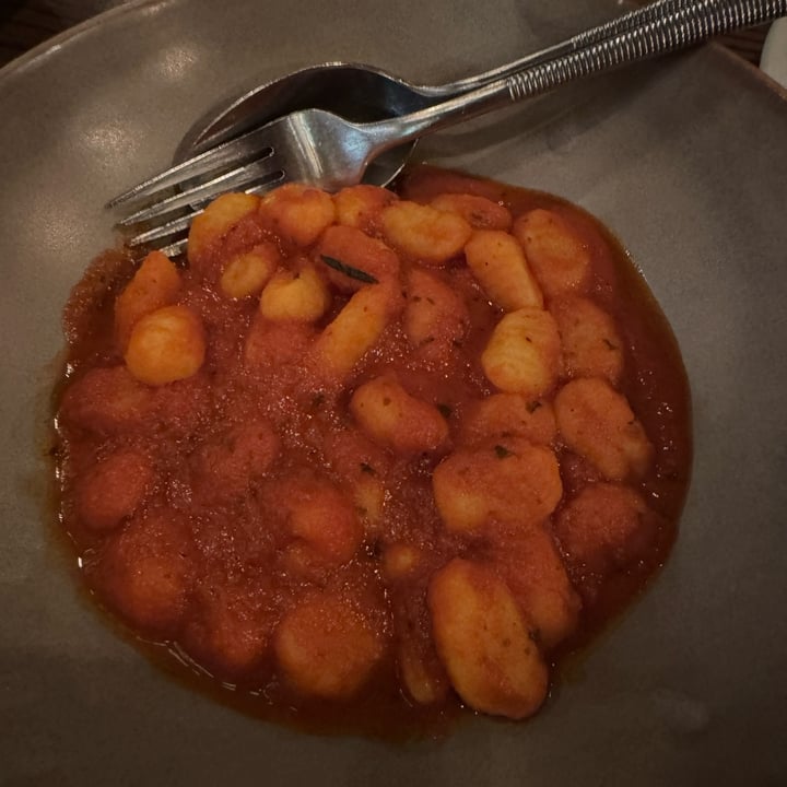 photo of Baduzzi Saffron & potato cavatelli w cherry tomatoes & basil pesto shared by @hoovedhaven on  11 Sep 2025 - review
