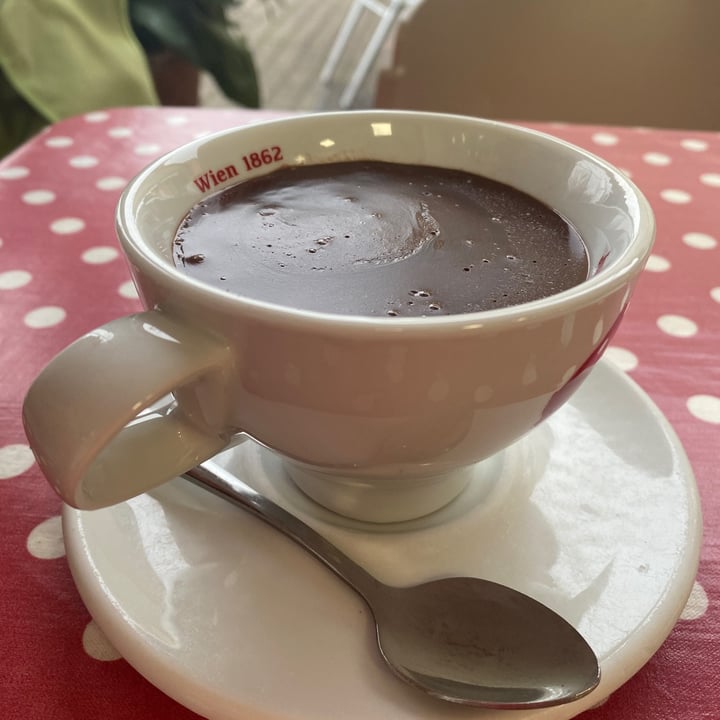 photo of Pasticceria Ore Liete Cioccolata Calda shared by @lillycinnamon on  29 Nov 2023 - review