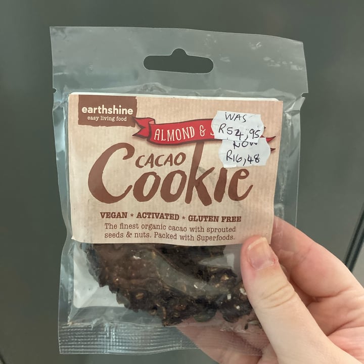 photo of Earthshine Almond And Soft Fig Cacao Florentine shared by @catherinews on  12 Jul 2025 - review
