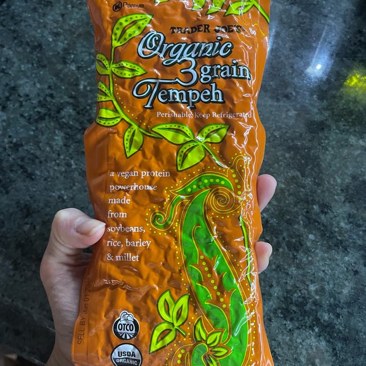 photo of Trader Joe's Organic 3 Grain Tempeh shared by @thumbelinasana on  30 Mar 2024 - review