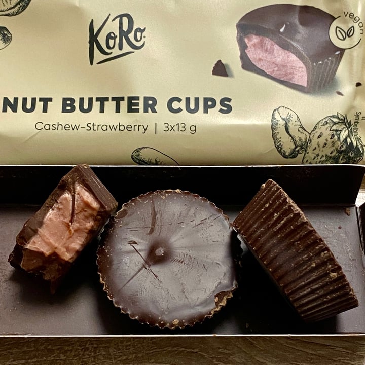 photo of Koro bio nut butter cups strawberry cashews shared by @aleglass on  01 Dec 2023 - review