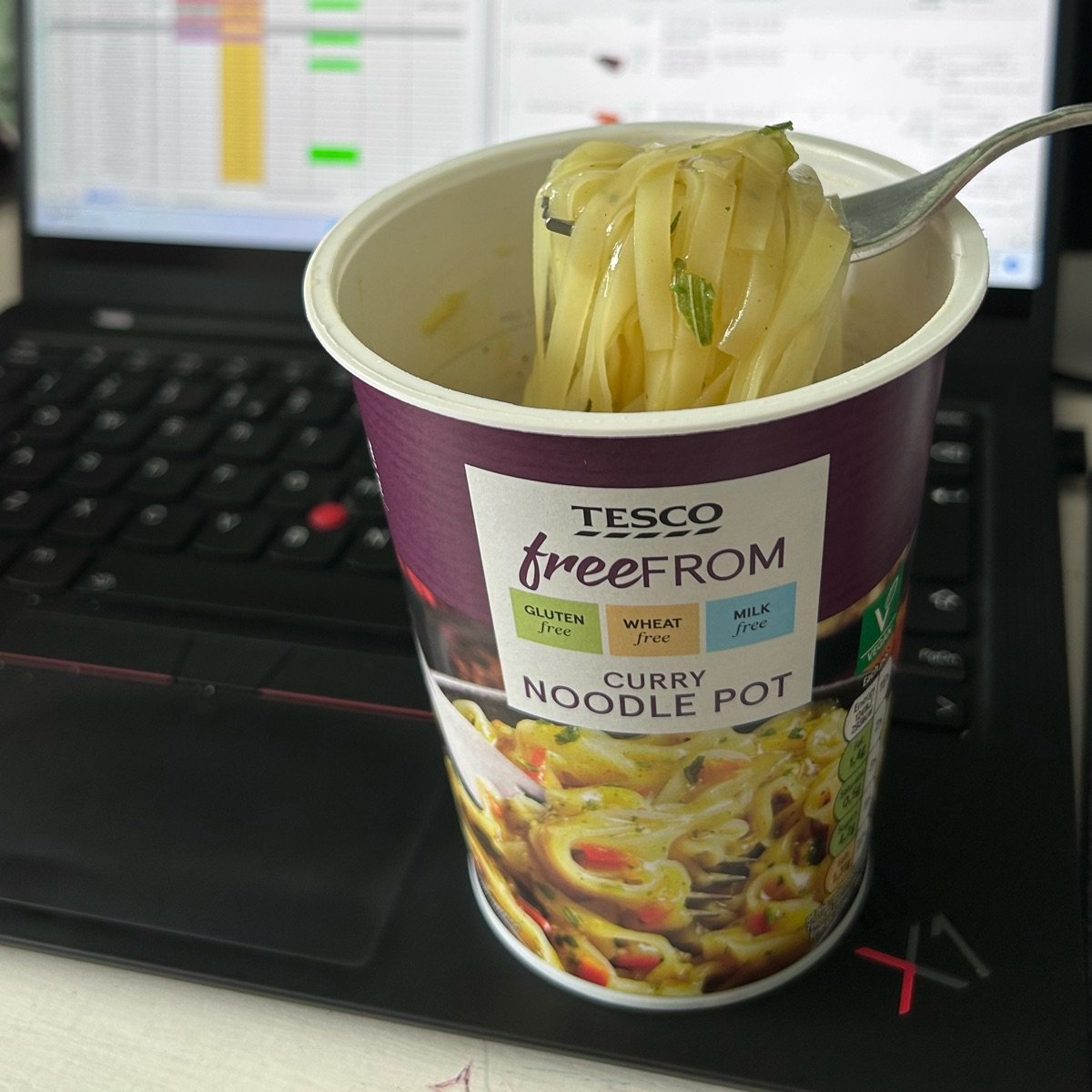 Tesco Free From Curry noodle pot Reviews | abillion